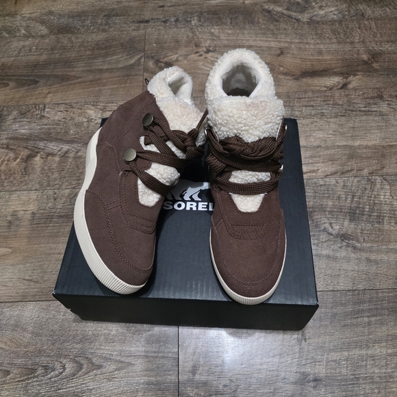 Sorel  Out N Out  Winter Boots Women Size 7.5 - Picture 2 of 11